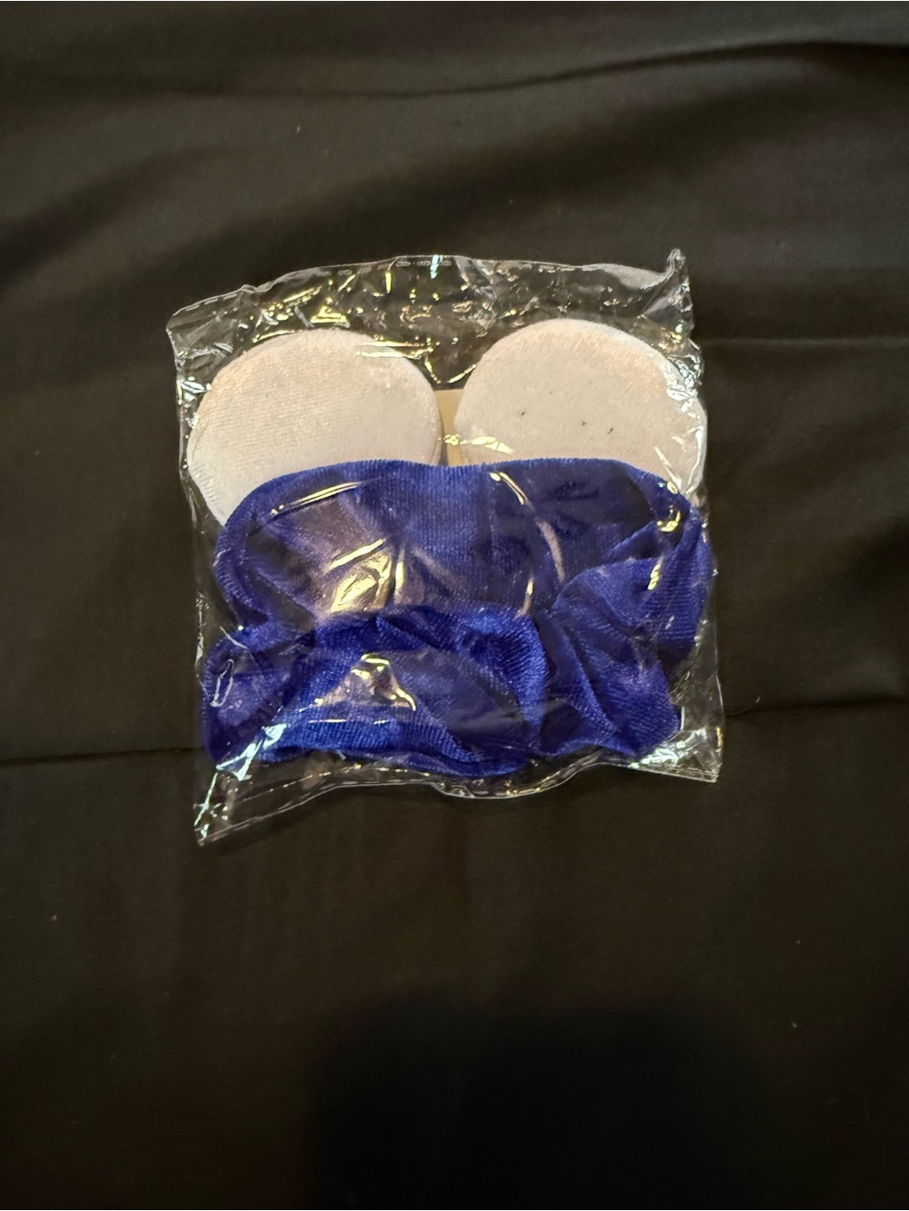 Donald Hair Scrunchie - Picture 5 of 7